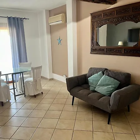 Casa Zephyr By La Via Del Mare Viaggi E Vacanze Lägenhet *