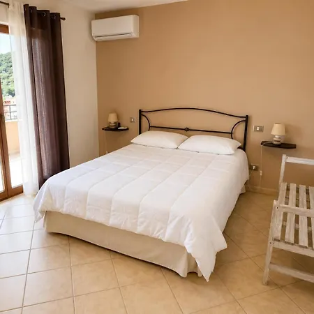 公寓 Casa Zephyr By La Via Del Mare Viaggi E Vacanze *